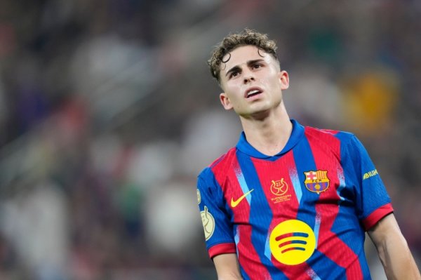 高声誉网络配资平台 世体：在亚马尔本赛季报销后，弗里克很可能让费尔明出现在右路